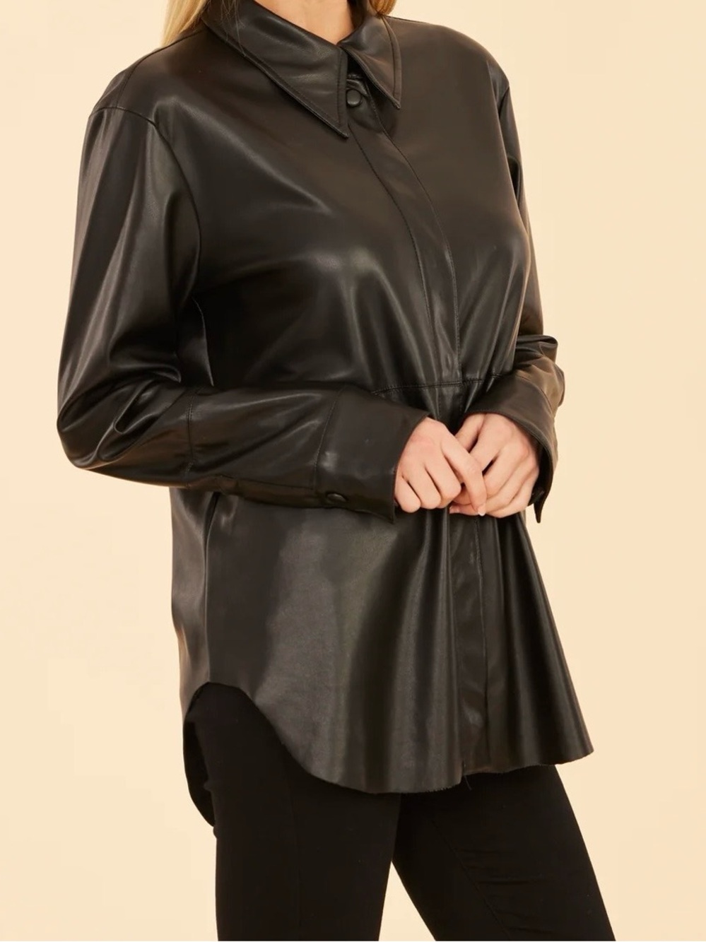 Dolce Cabo vegan leather button up woman size medium RN# 97427